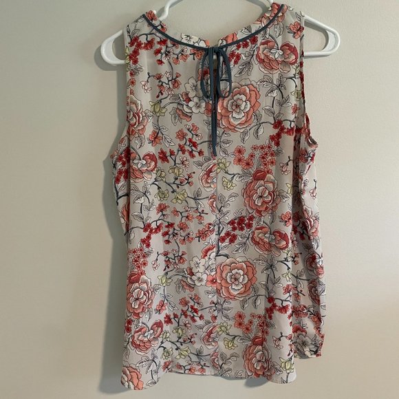 LOFT sleeveless floral blouse Medium - Picture 2 of 3